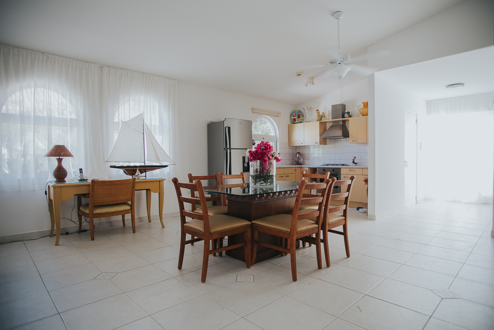 Dining Table and 6 chairs