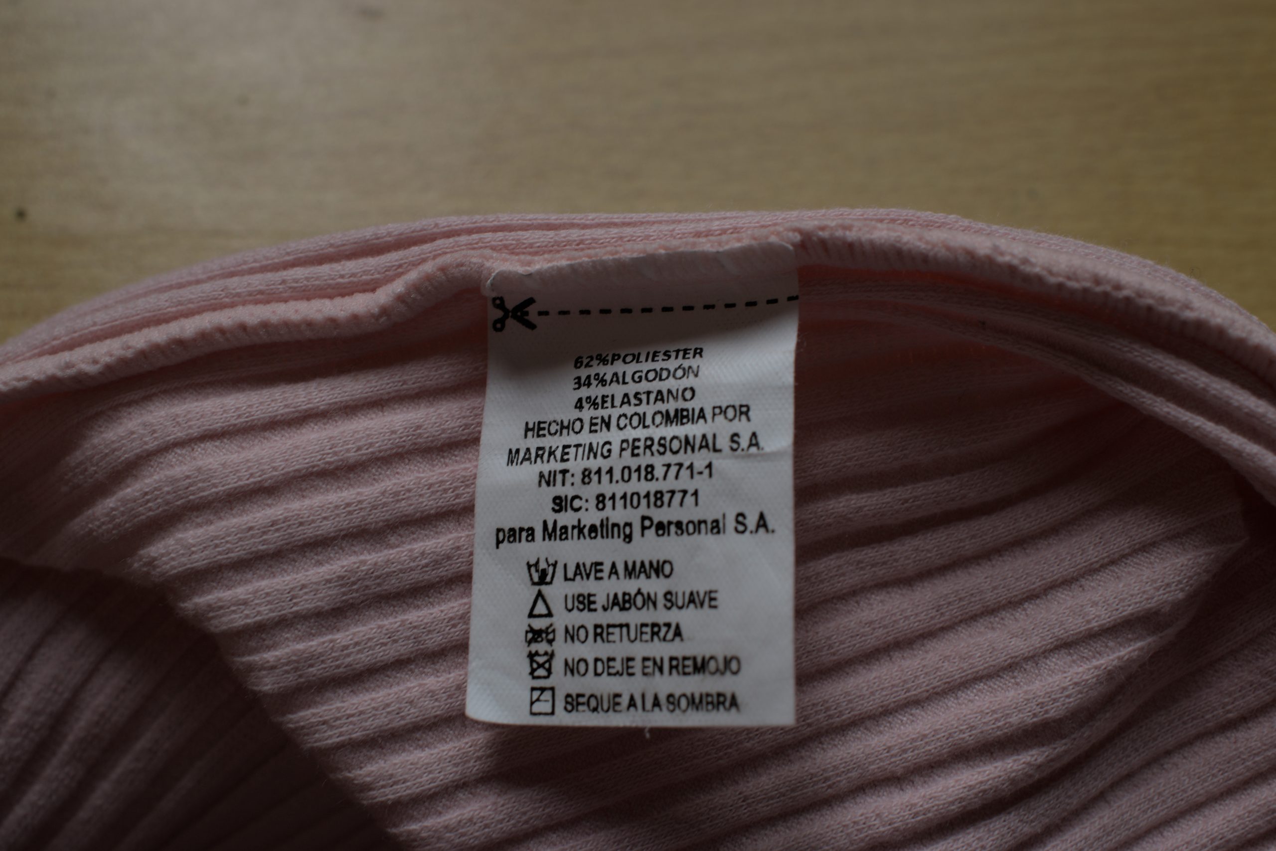 Long-sleeved pink dress
