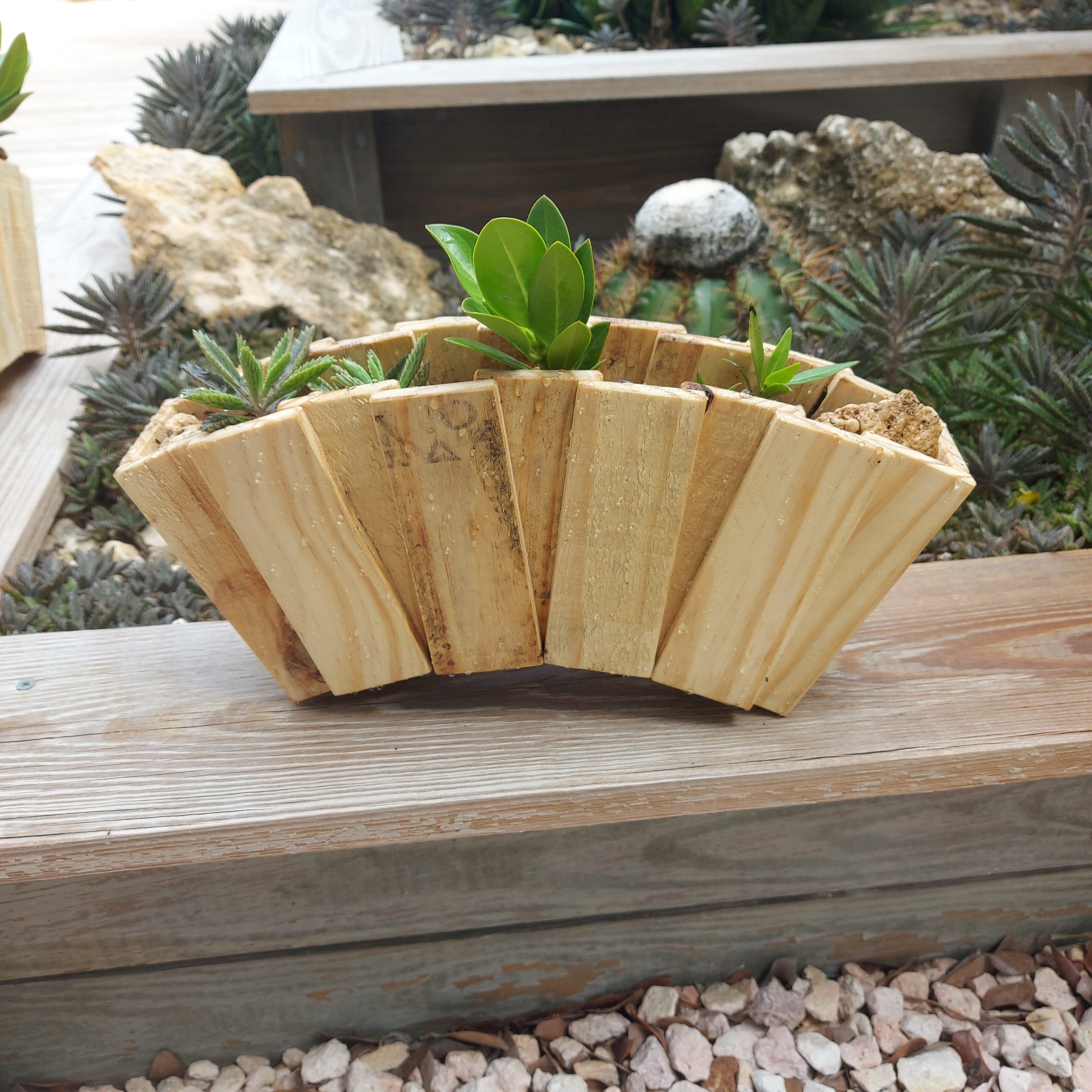 Small planter