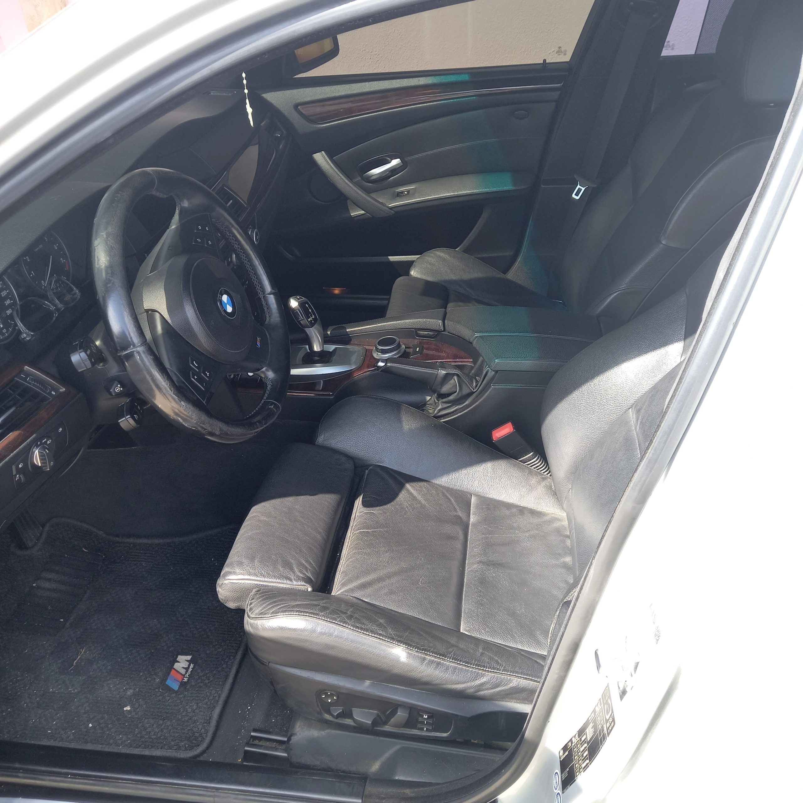 Bmw e60 530i m package