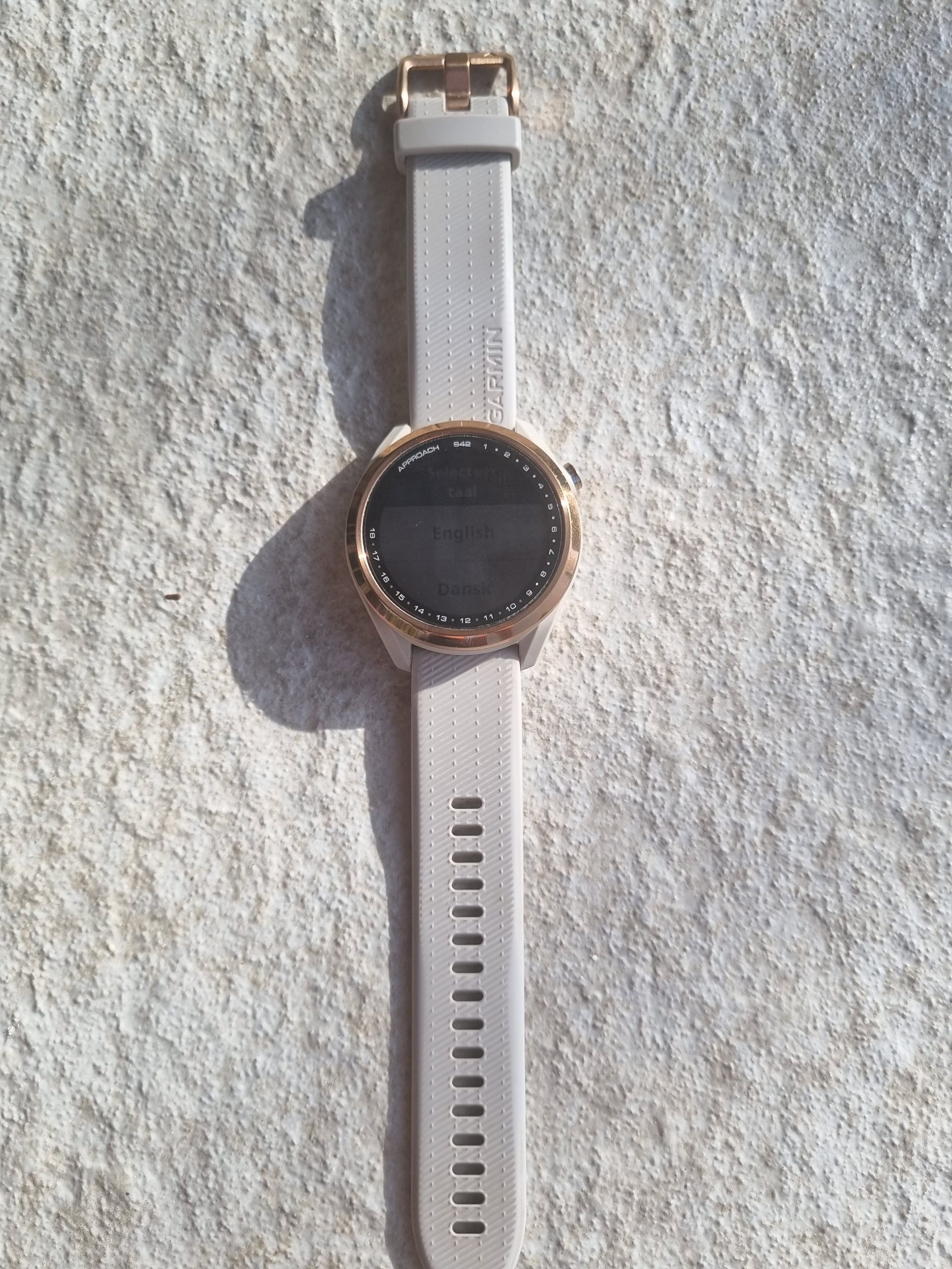 Garmin watch approach S42 (with charger) Phone nr 5652202
