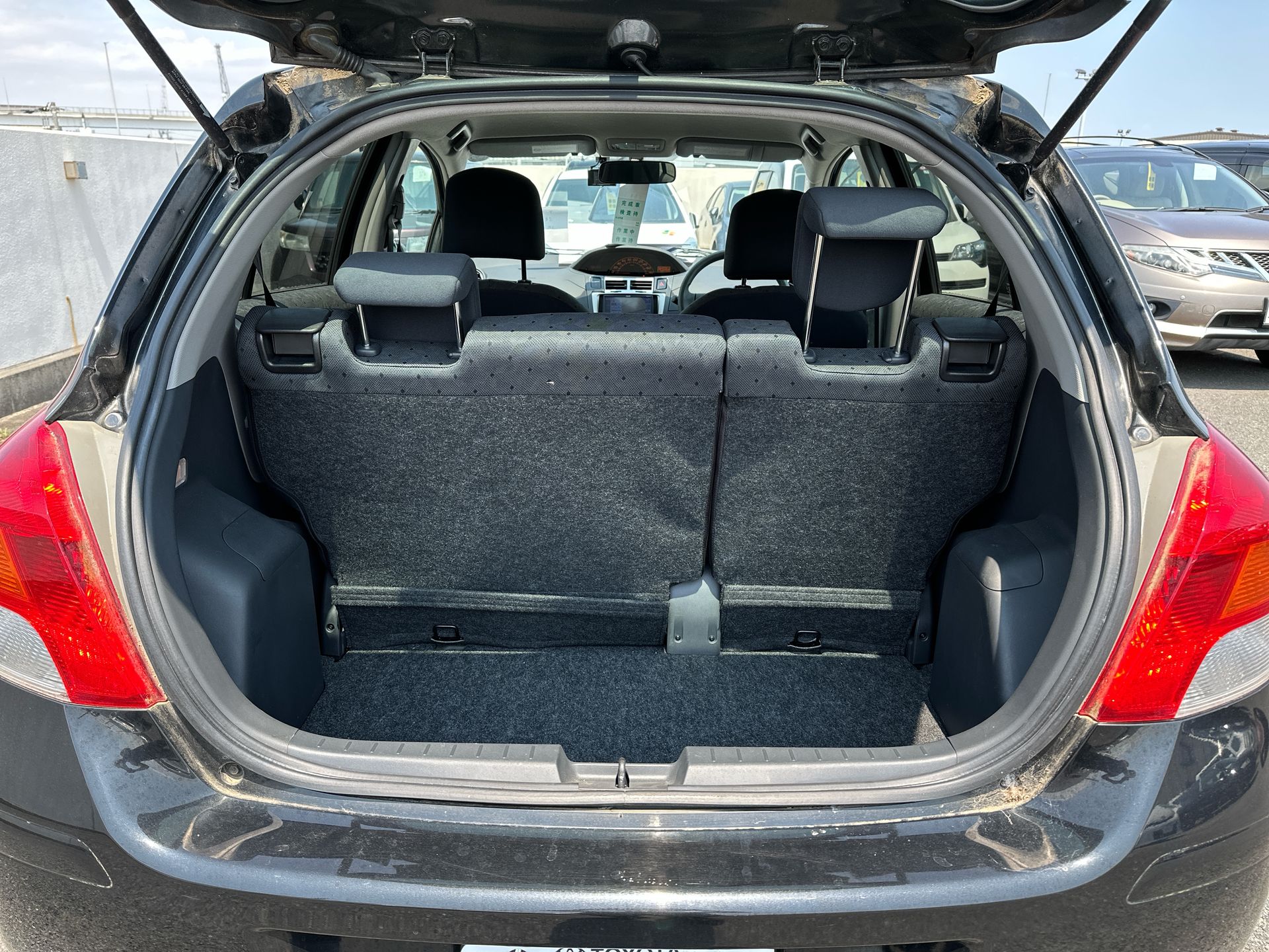 Toyota Vitz 2010