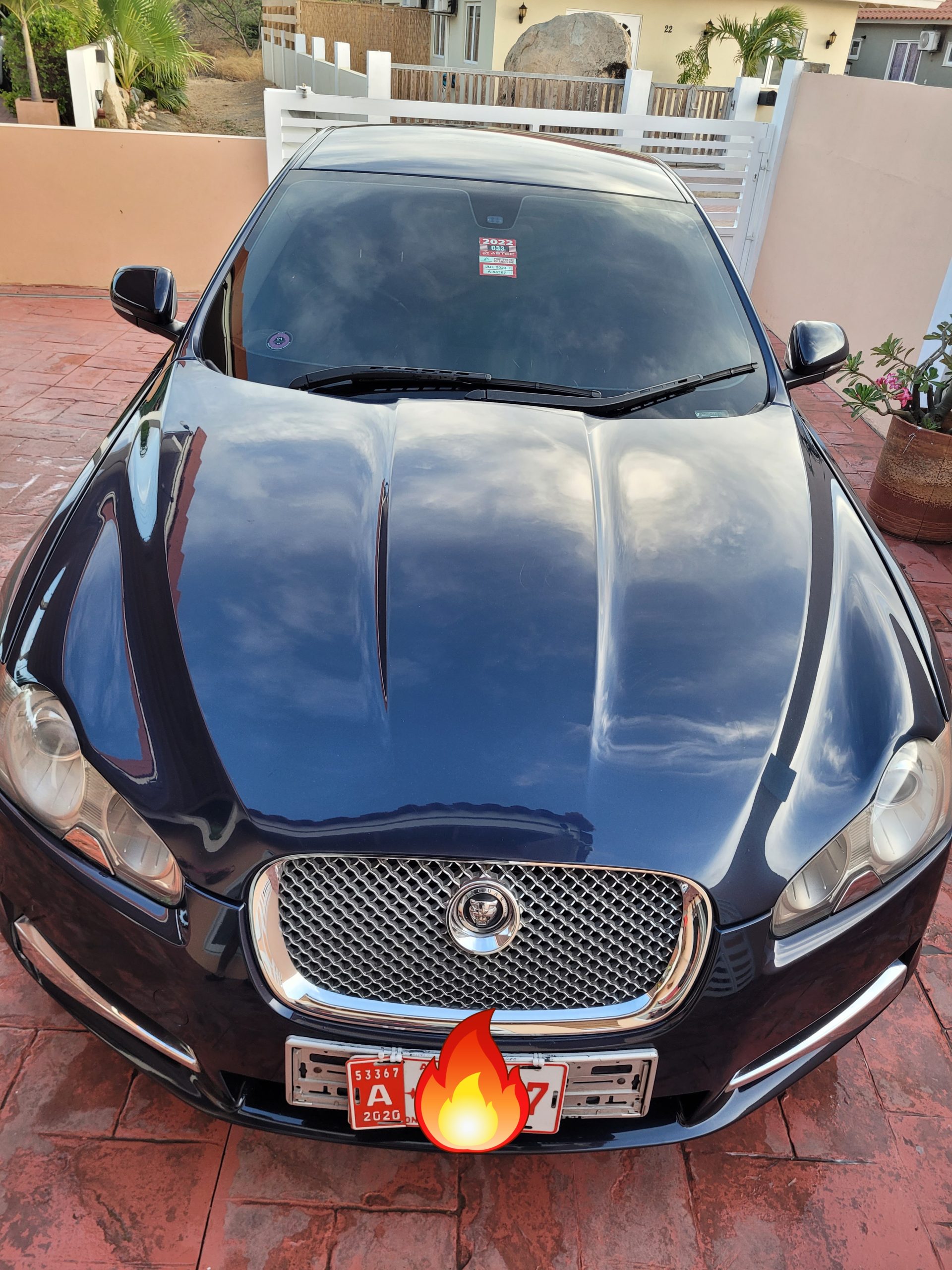 Jaguar XF