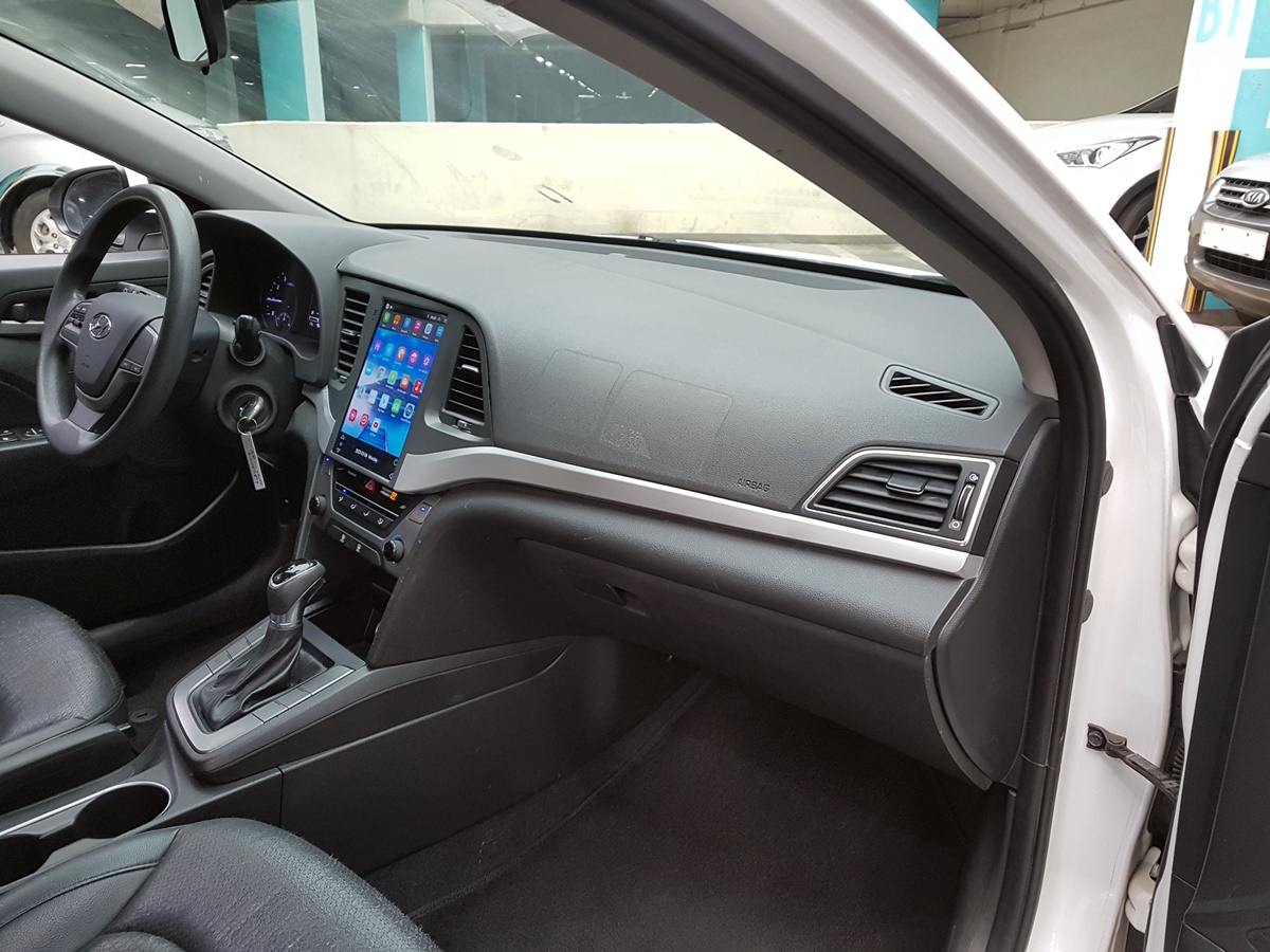 Hyundai Avante 2016