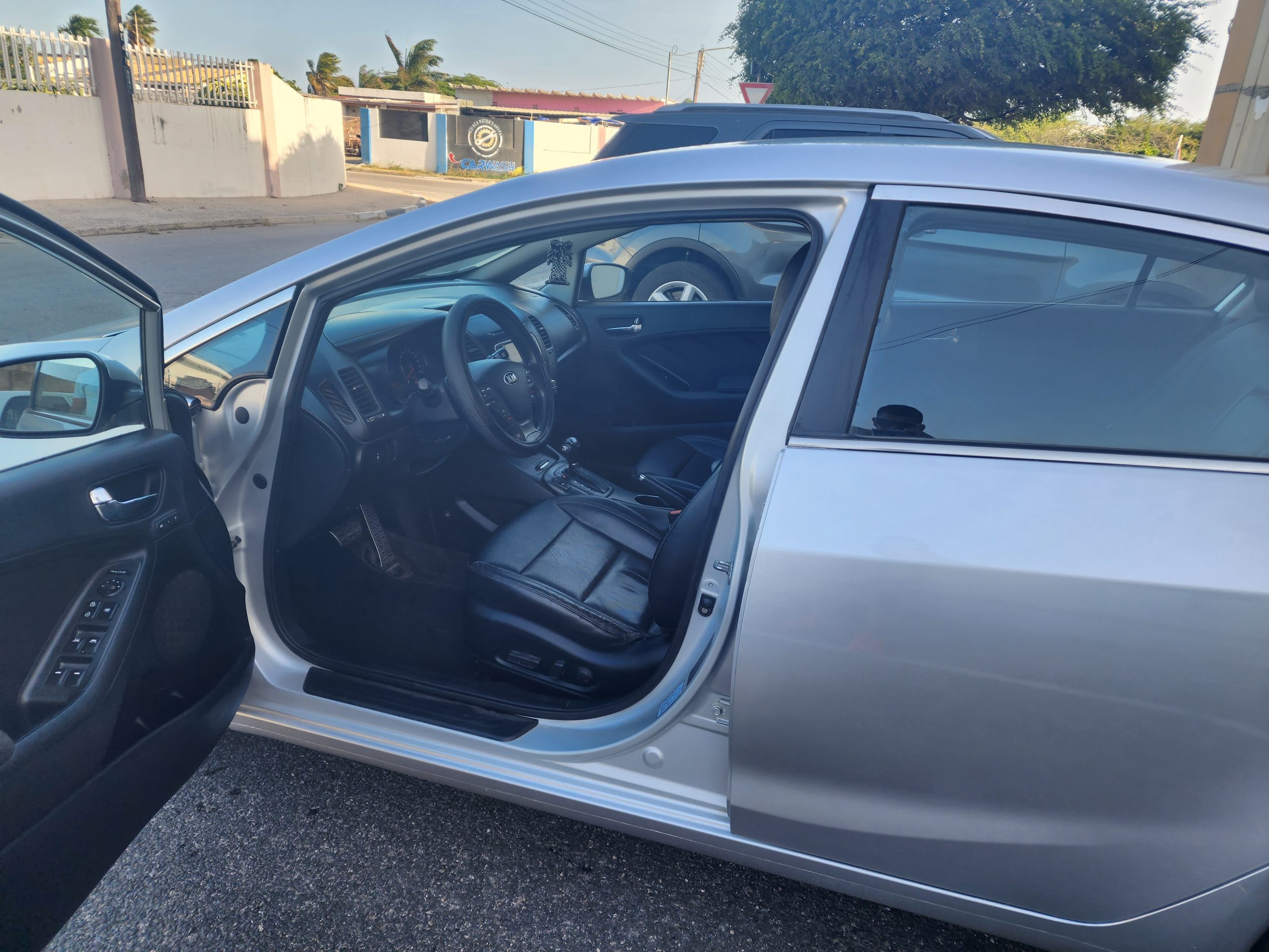 KIA CERATO 2014 AUTOMATIC