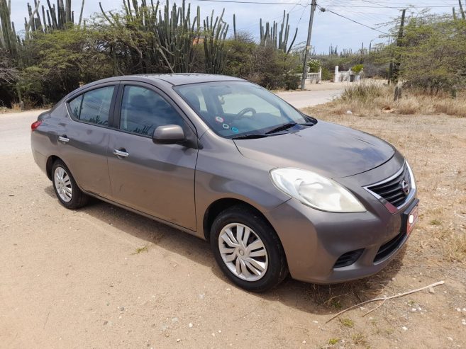 For Sale Nissan Versa 2013