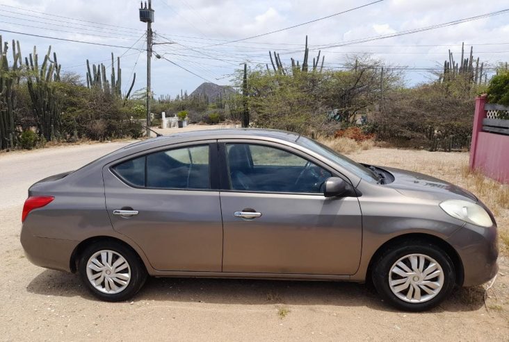 For Sale Nissan Versa 2013