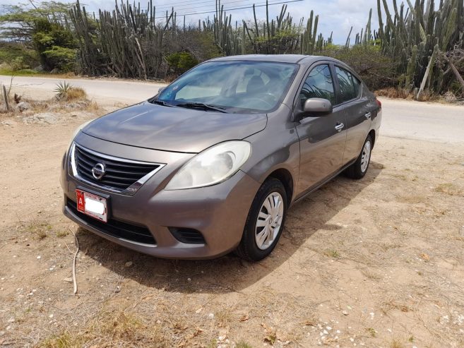 For Sale Nissan Versa 2013