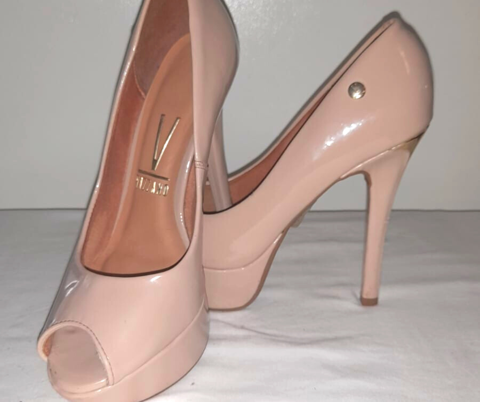 Sapato/ shoes/ sneakers, second hand