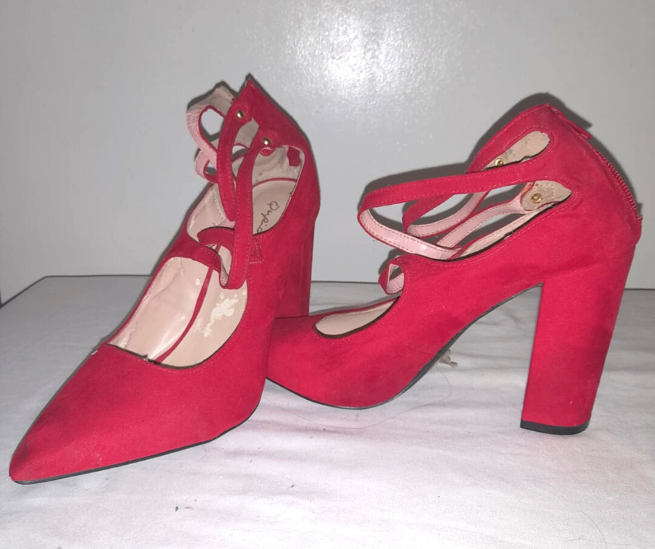 Sapato/ shoes/ sneakers, second hand