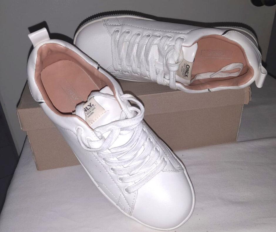 Sapato/ shoes/ sneakers, second hand