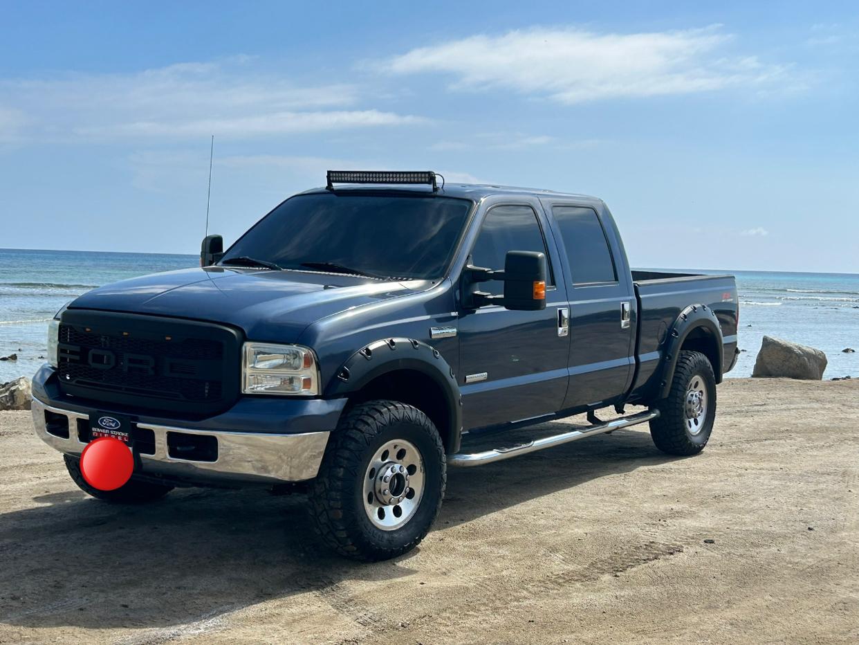 Ford F250 2005 superduty xlt 4×4