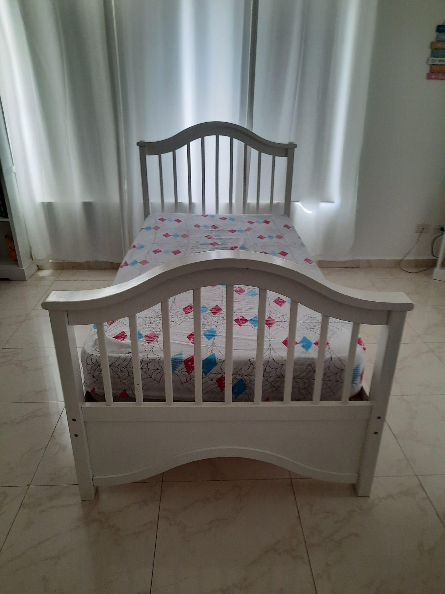 Cama cu colchon