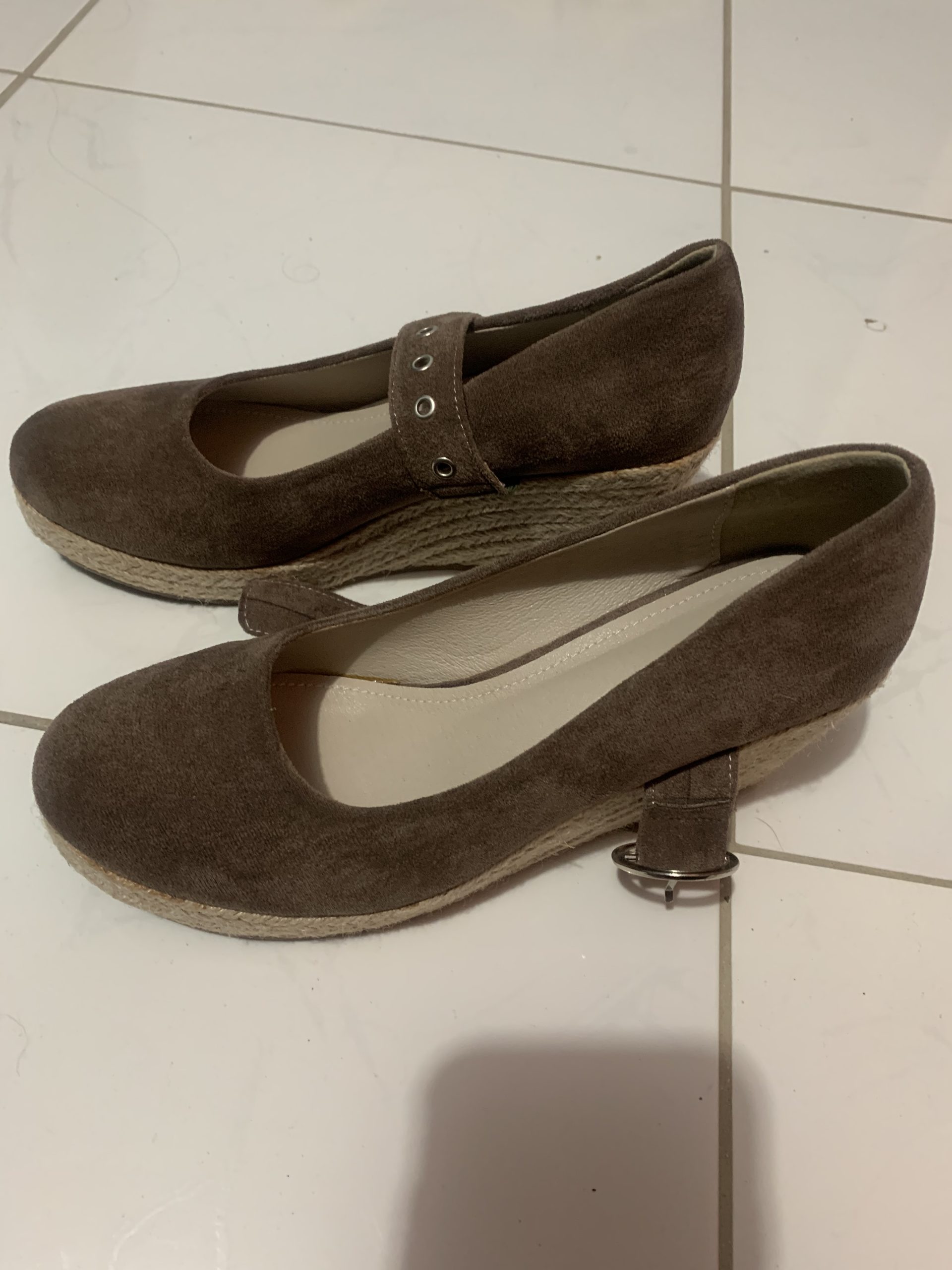 different womans shoes
