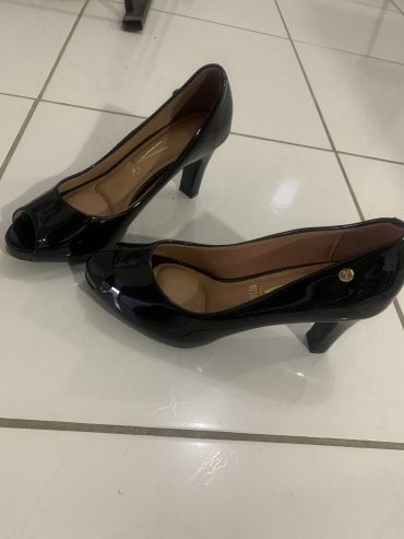 different womans shoes