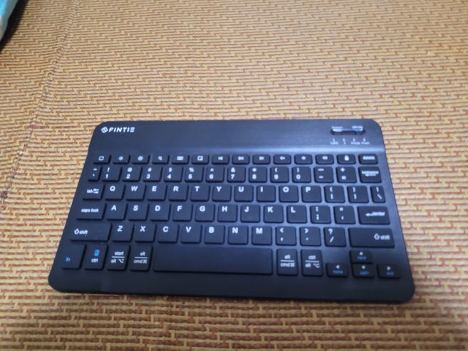 Bluetooth keyboard nobo pa tur siri